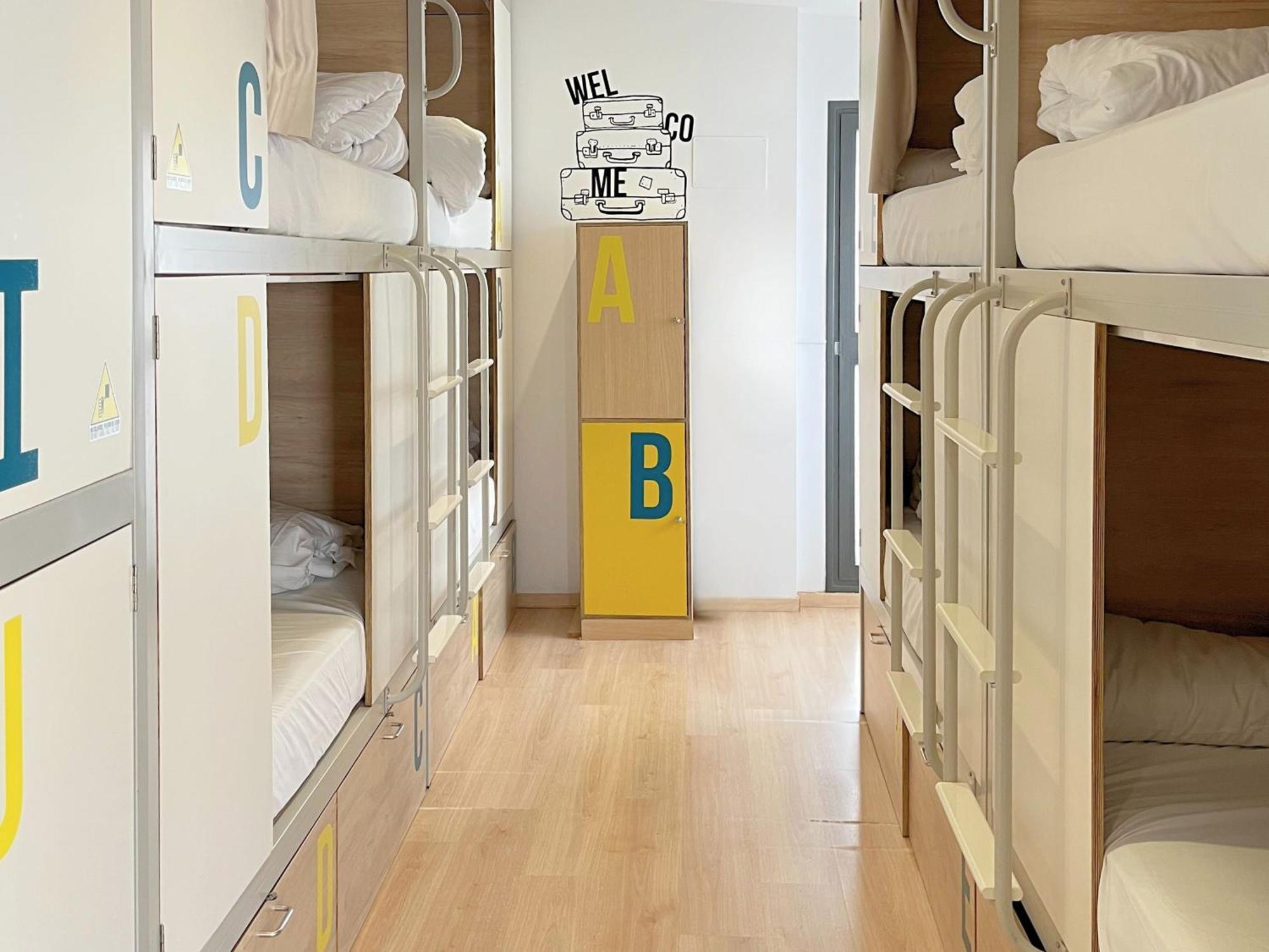 Hostel U-sense For Seville